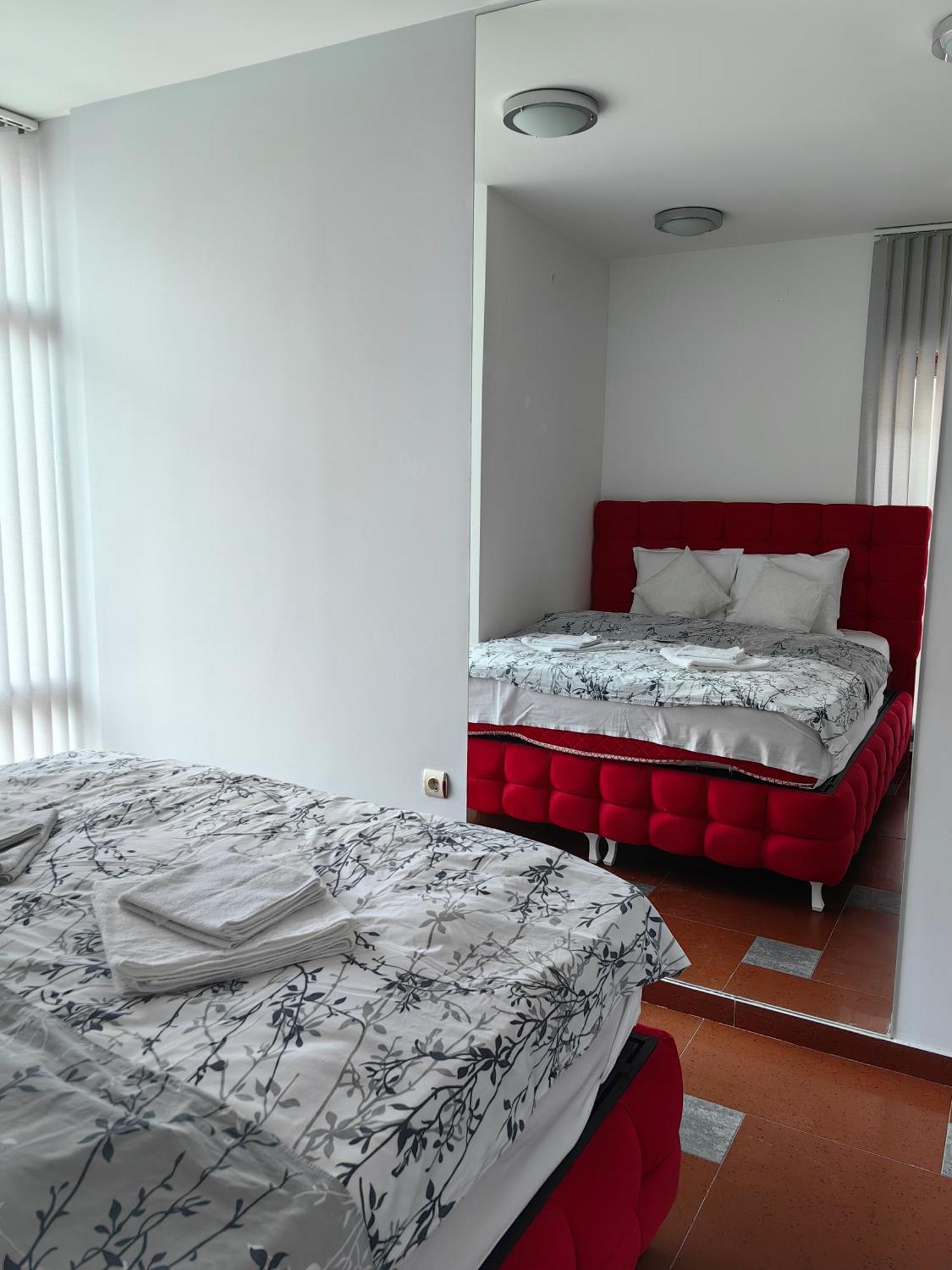 2 Bedrooms Apartment. Płowdiw Zewnętrze zdjęcie